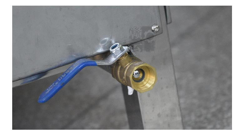 主機開關(guān)和指示燈控制面板